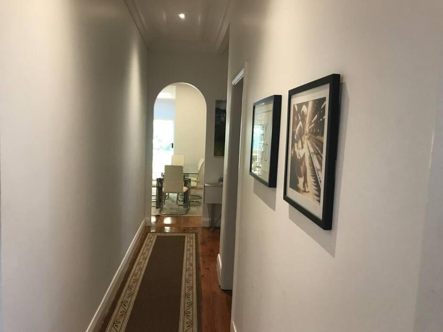 Family House - Spacious W Yard Ac Car Space Holiday home